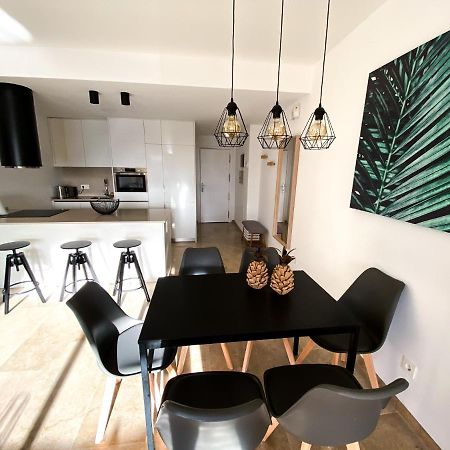 Beautiful New Apartment With Sea View Кастильо-де-Сабинильяс Экстерьер фото